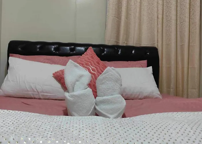 2bedroom With Big Balcony 1046d Pool View Manila