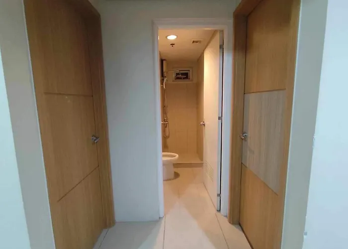 Apartment 2bedroom With Big Balcony 1046d Pool View Manila