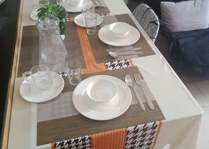 2bedroom With Big Balcony 1046d Pool View * Manila