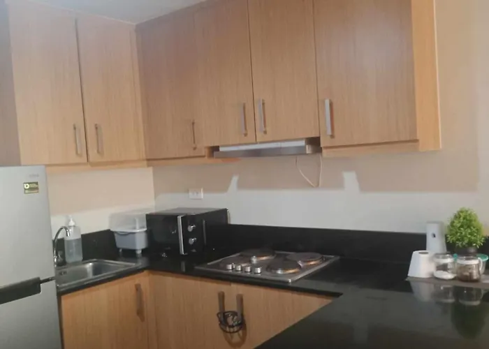 Apartment 2bedroom With Big Balcony 1046d Pool View Manila